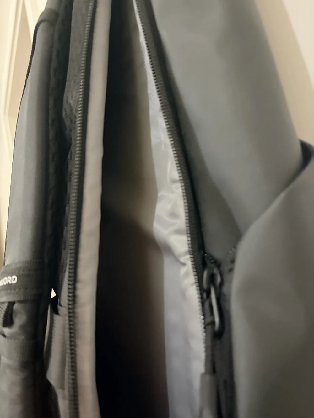 WANDRD PRVKE EDC Backpack Slim Roll Top Adjustable Accessory Compartments NWOT
